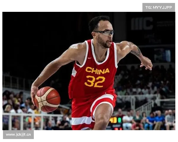 NBA现役球员李凯尔获得中国籍 中国男篮迎来首位入籍球员 NBA现役球员李凯尔获得中国籍 中国男篮迎来首位入籍球员